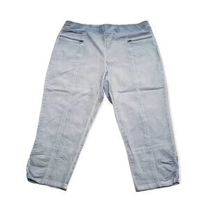 Zenergy by Chico's Light Blue Dyed Cropped Capri Pants / Slacks | Size 3P